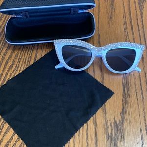 ✨New ladies rhinestone fashion sunglasses - NWT - never worn